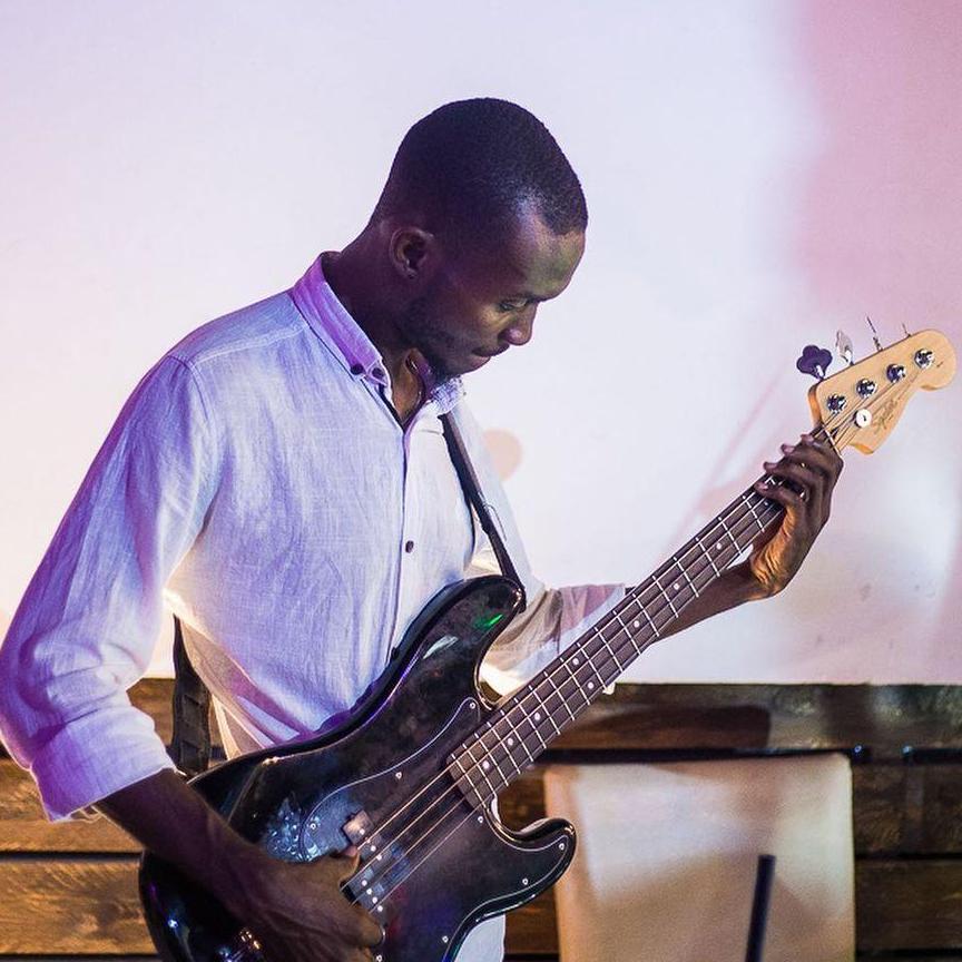 jose_bassist